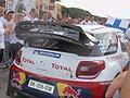 Posteriore della Citroen sposorizzata Red Bull di Mikko Hirvonen sul traguardo del Rally WRC in Sardegna. Foto by Automania